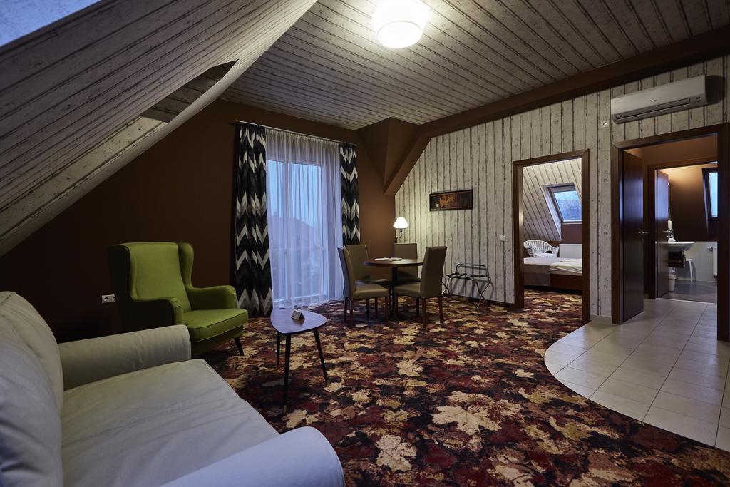 Hotel Lajta Park Mosonmagyaróvár Extérieur photo